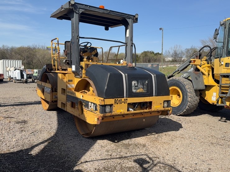 caterpillar-cb-534c-image-8