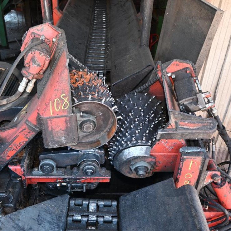 #108 • Morbark Debarker