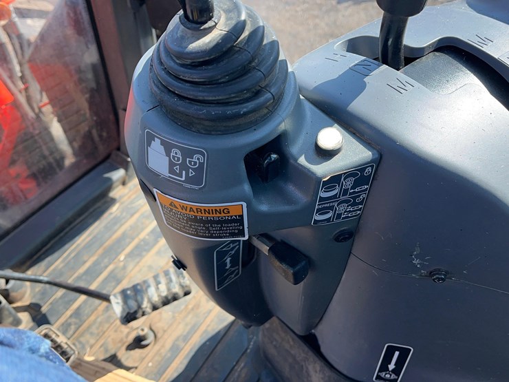 2016-kubota-m6-131-image-70