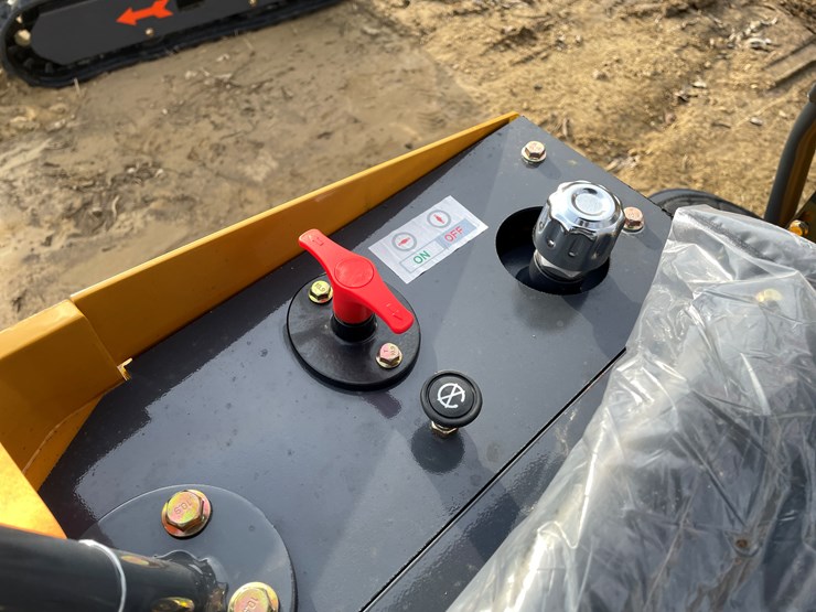 #1041-•-new-ats-rt12r-mini-excavator-image-13