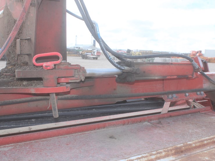 #1041-•-case-ih-8370-mower-conditioner-image-20