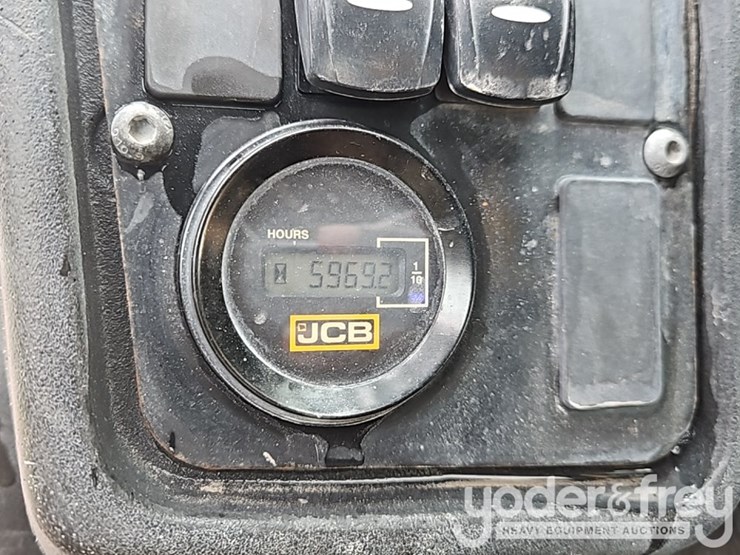 2018-jcb-510-56-image-32