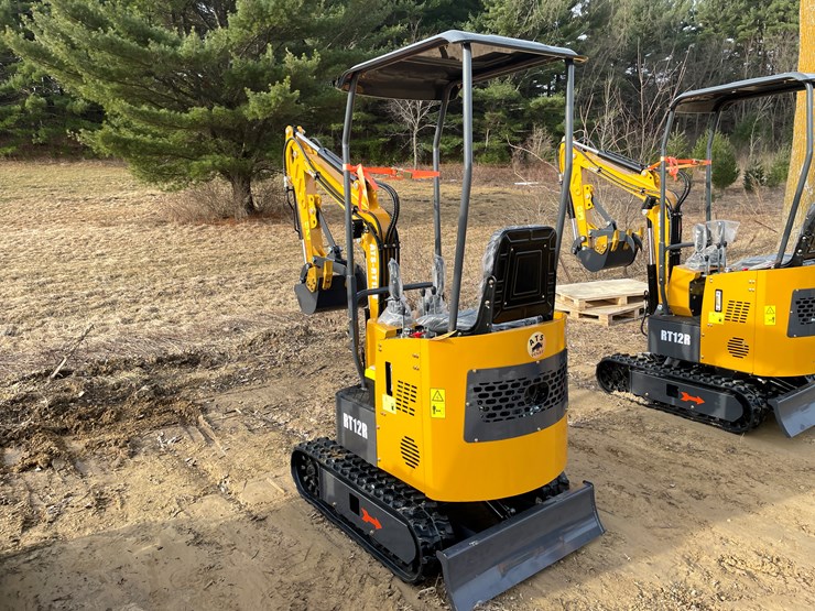 #1041-•-new-ats-rt12r-mini-excavator-image-7