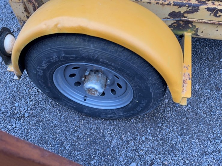 #2098-•-mayco-st45-towable-concrete-pump-image-3