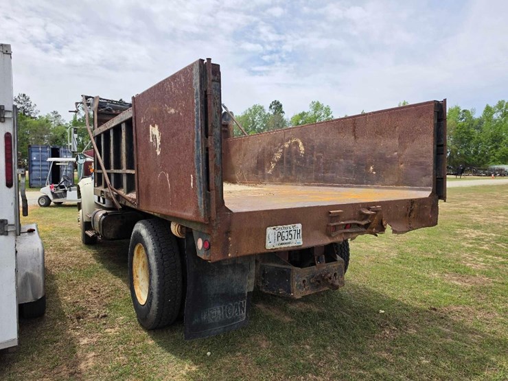 1992-international-4900-image-2