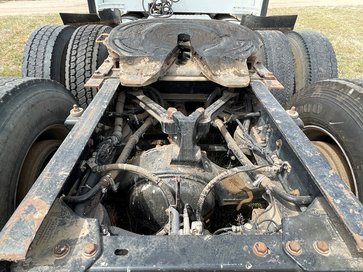 2000-kenworth-w900l-image-18