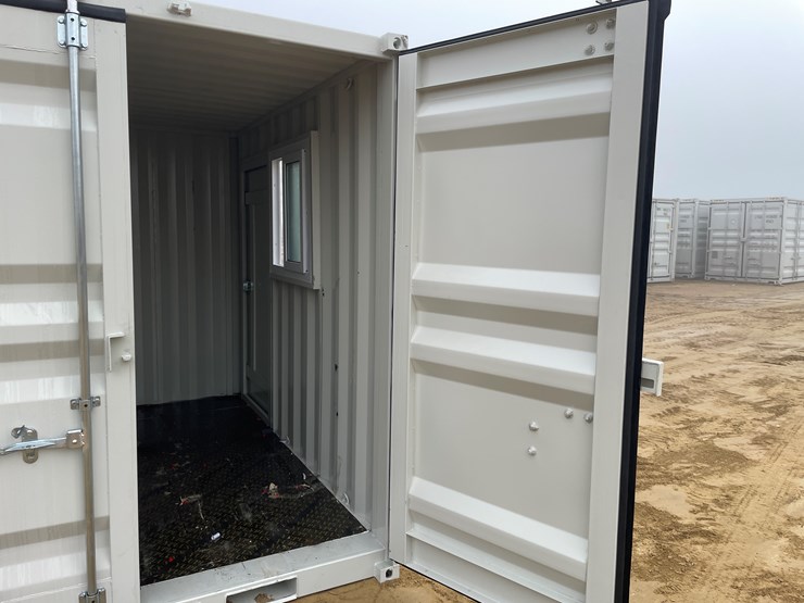 #118-•-10'-storage-container-image-7