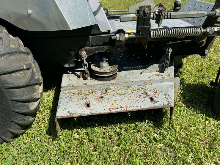 dixie-chopper-lt2400-44-image-9