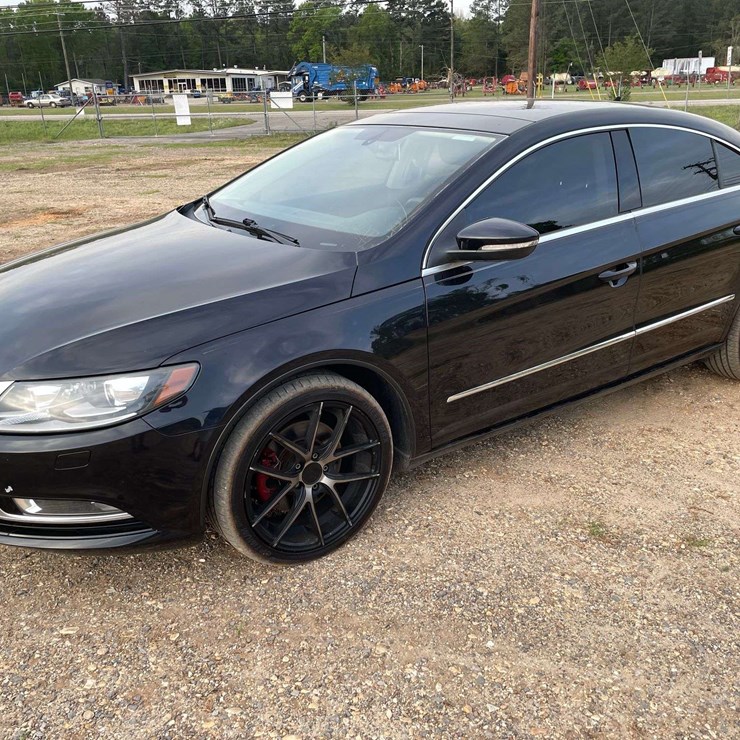 2014 Volkswagen CC Executive 4 Door Sedan (137,439 Miles)