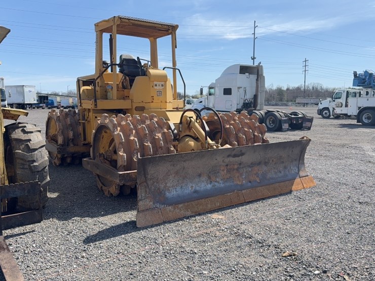 caterpillar-815-image-3