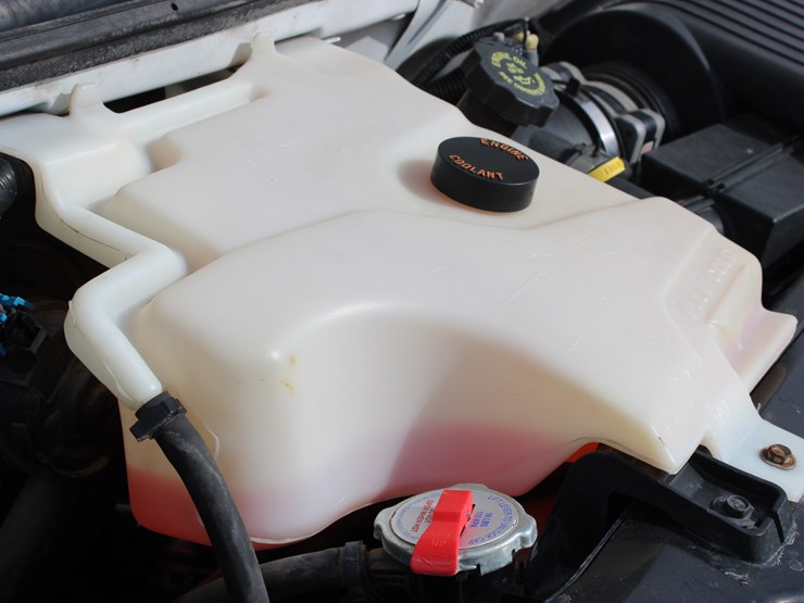 2001-chevrolet-express-3500-image-38