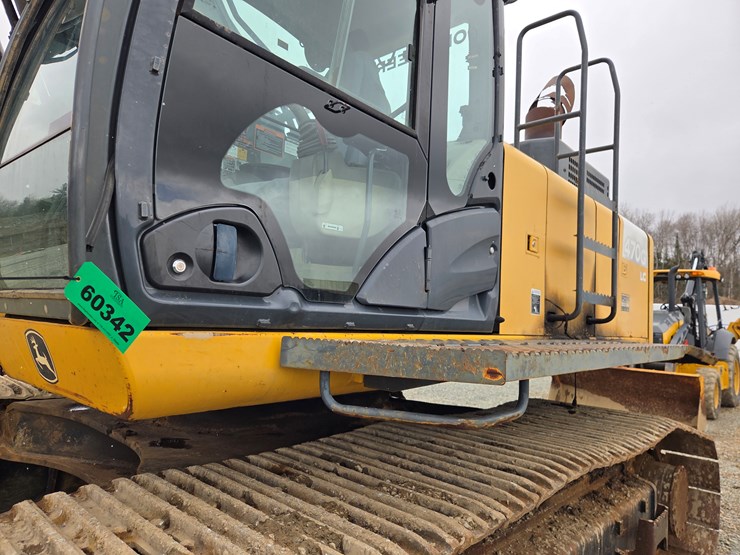 deere-470g-lc-image-25