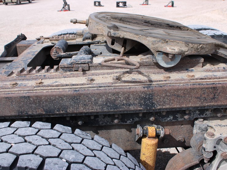 2004-kenworth-t800-image-32