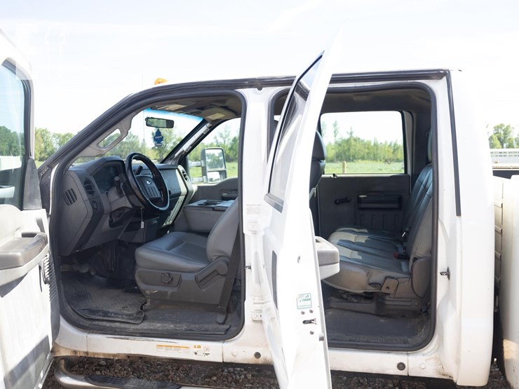 2012-ford-f550-image-9