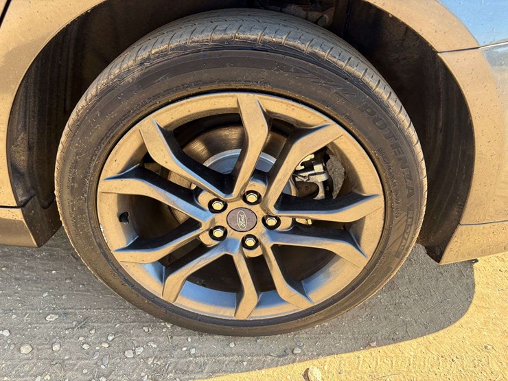 2018-ford-fusion-se-4-door-sedan-(109,948-miles)-image-8