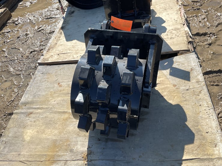 caterpillar-307-image-2