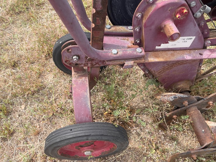 #4059-•-front-tine-rototiller-image-8