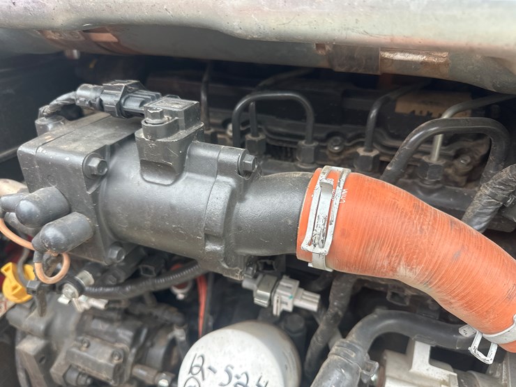 2022-bobcat-t770-image-48