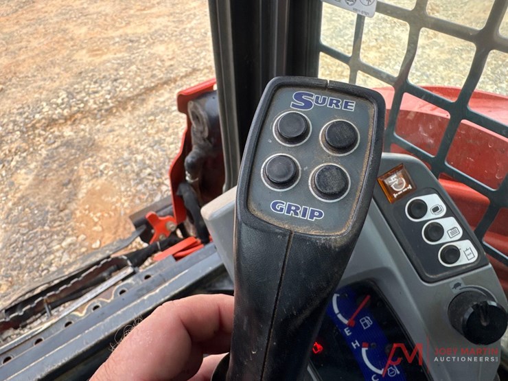 2017-kubota-svl95-2s-image-20