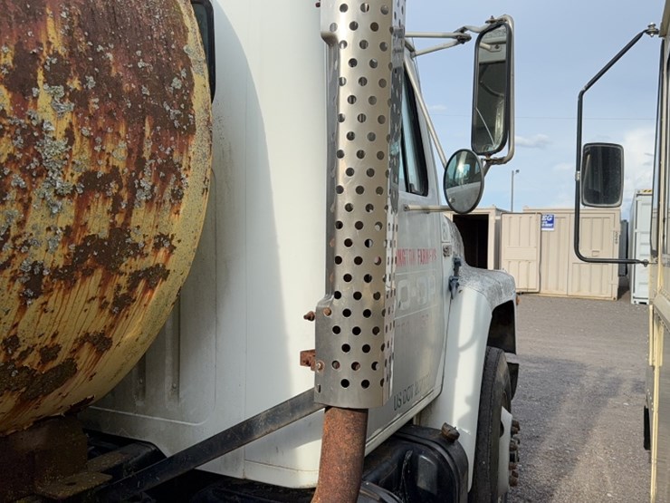 1985-international-s1900-image-7