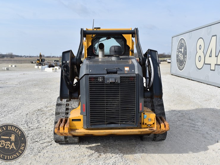 2021-deere-333g-image-6