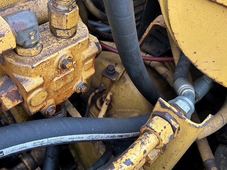 caterpillar-615c-image-65