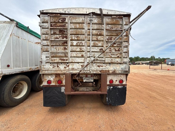 1977-trailmobile-hopper-image-4