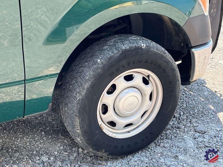 2011-ford-f150-xl-image-10