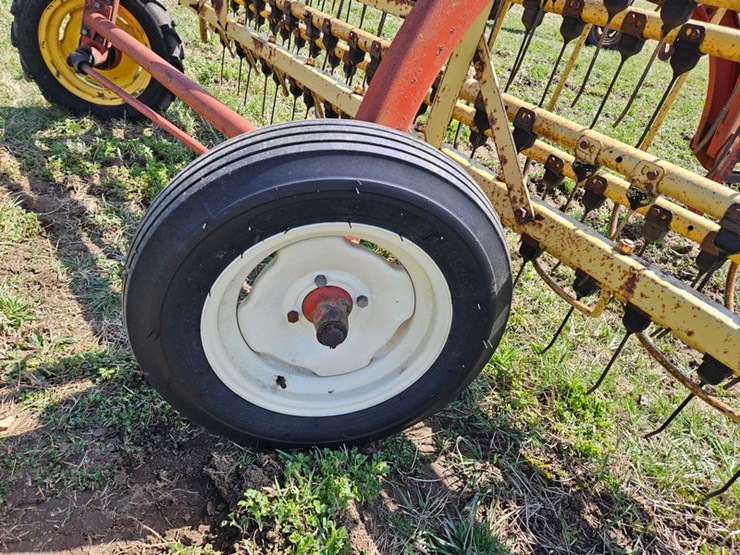 new-holland-258-image-27