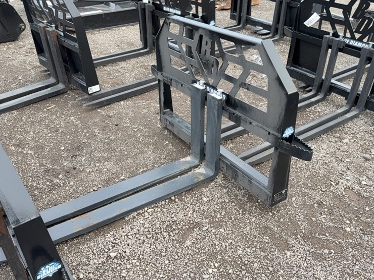 #2027-•-blue-diamond-48"-skid-steer-pallet-forks-image-1
