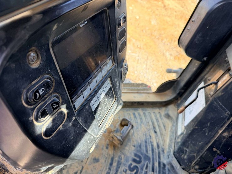 2018-komatsu-d51exi-24-image-35