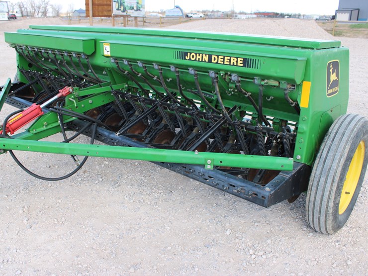 john-deere-450-image-12
