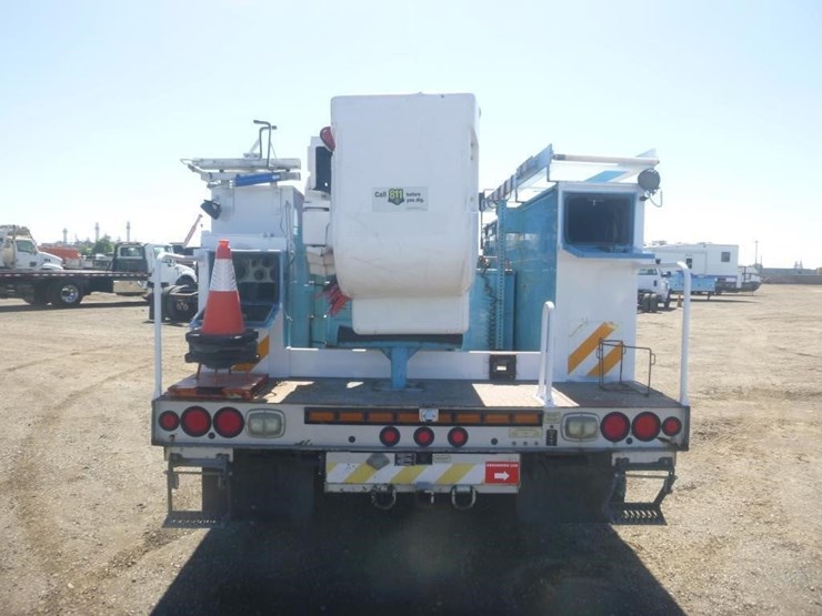 2013-ford-f550-image-6