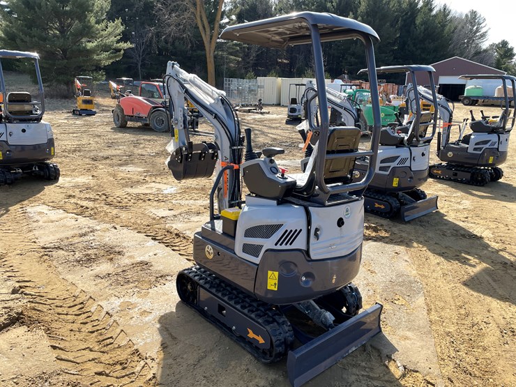 #1032-•-new-ats-me18-mini-excavator-image-7