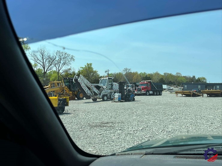 2011-ford-f150-xl-image-70