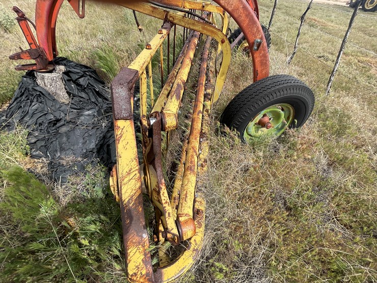 new-holland-260-image-15