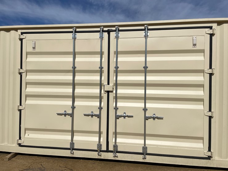 #114-•-40'-high-cube-multi-door-shipping-container-image-4