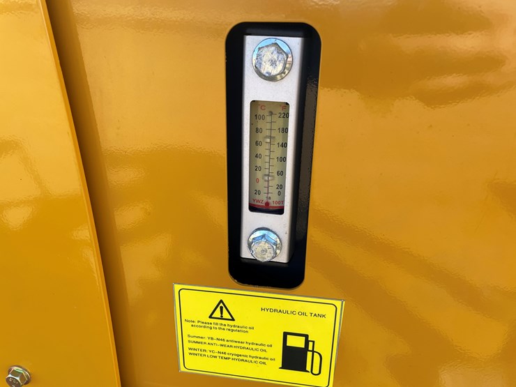 #1035-•-new-ats-rt15r-mini-excavator-image-22