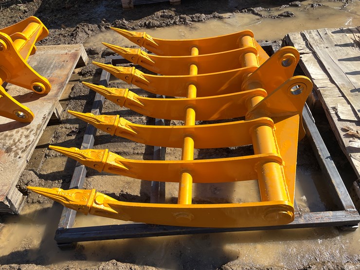 caterpillar-305-image-7