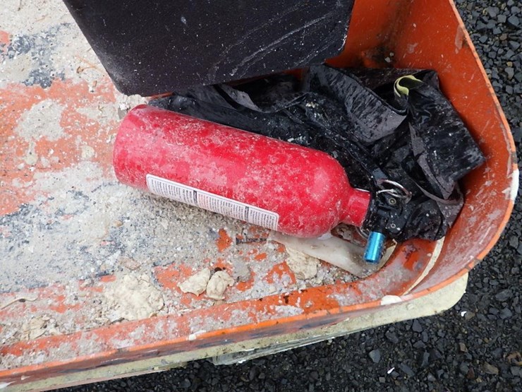 2014-jlg-1230es-image-13