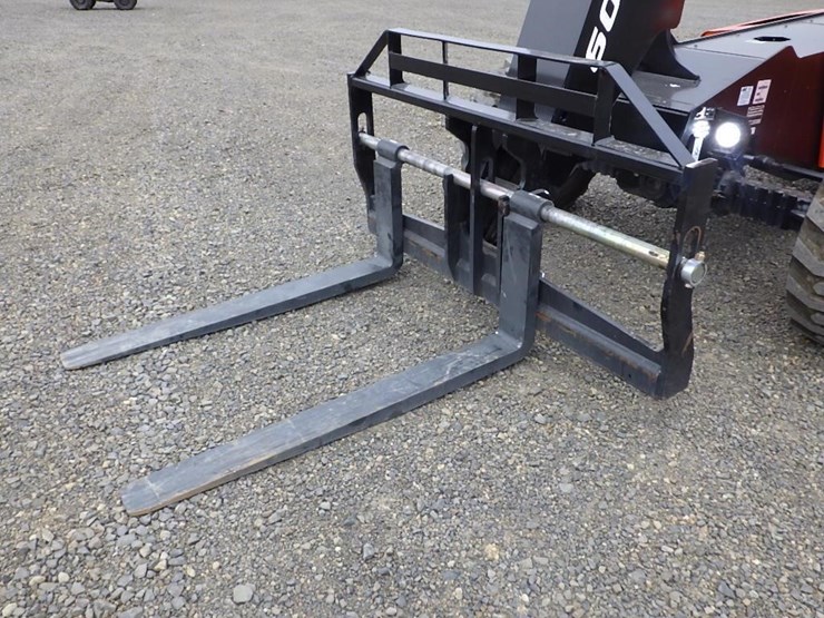 2024-sky-trak-6034-image-13