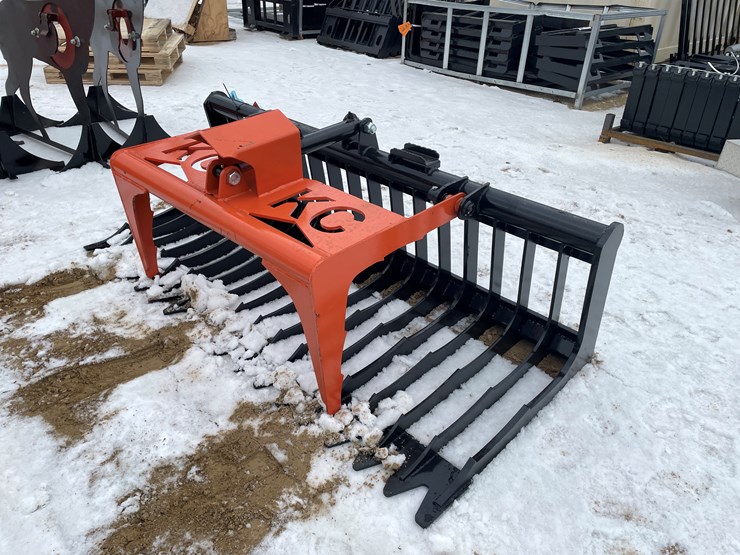 #2039-•-skid-steer-mount-skeleton-grapple-bucket-image-1