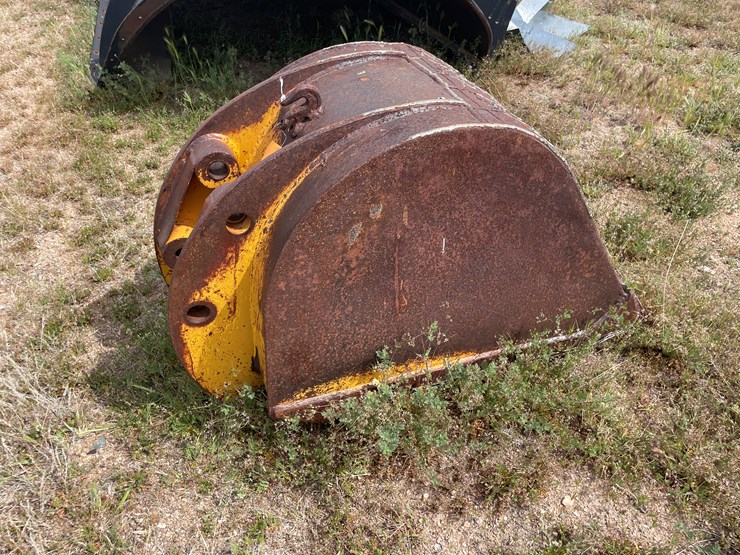 #4070-•-excavator-bucket-image-1