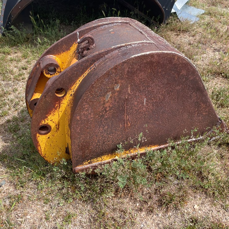 #4070 • Excavator Bucket