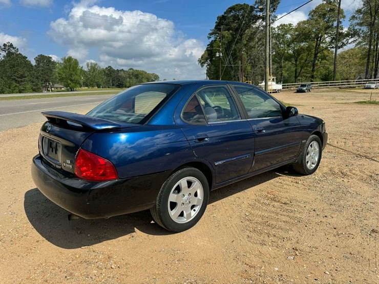 2006-nissan-sentra-4-door-sedan-(209,961-miles)-image-6