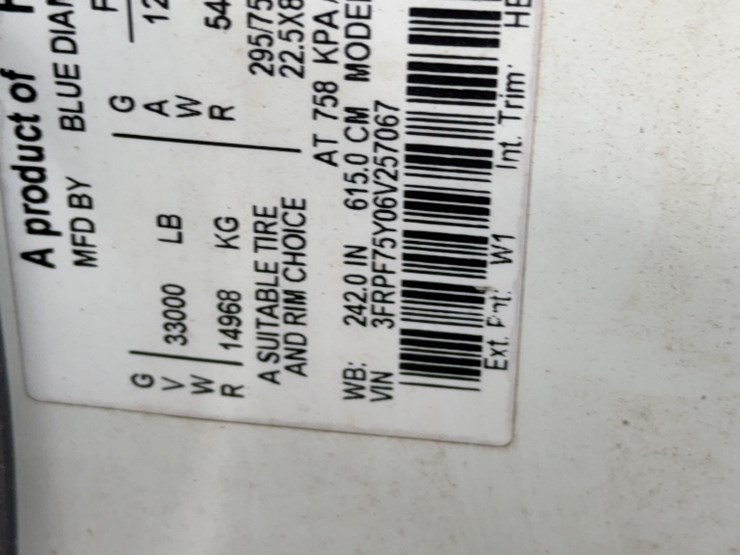 2006-ford-750-image-17