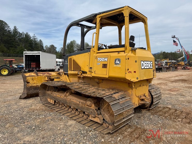 deere-700h-lgp-image-6