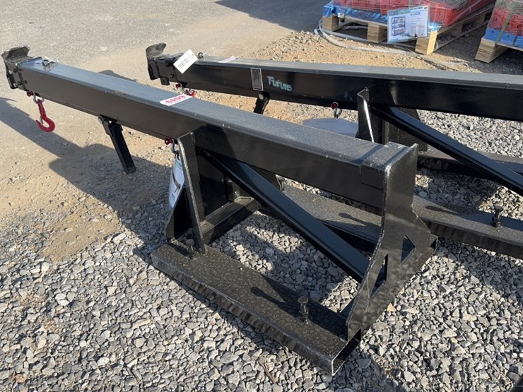 #6049-•-future-forklift-telescoping-boompole-image-2