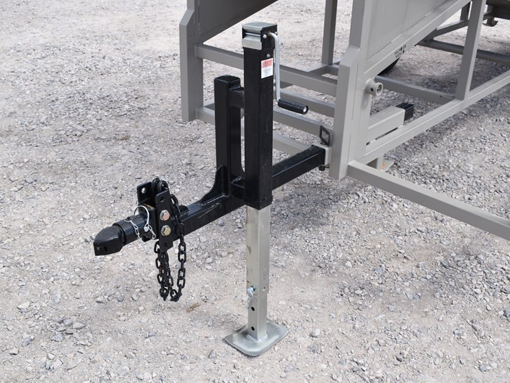 #1084-•-new-circle-t-portable-loading-chute-with-catwalk-image-11