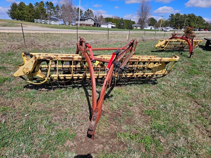 new-holland-258-image-8